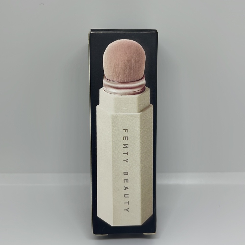 Fenty Concealer Brush ❤️🥰